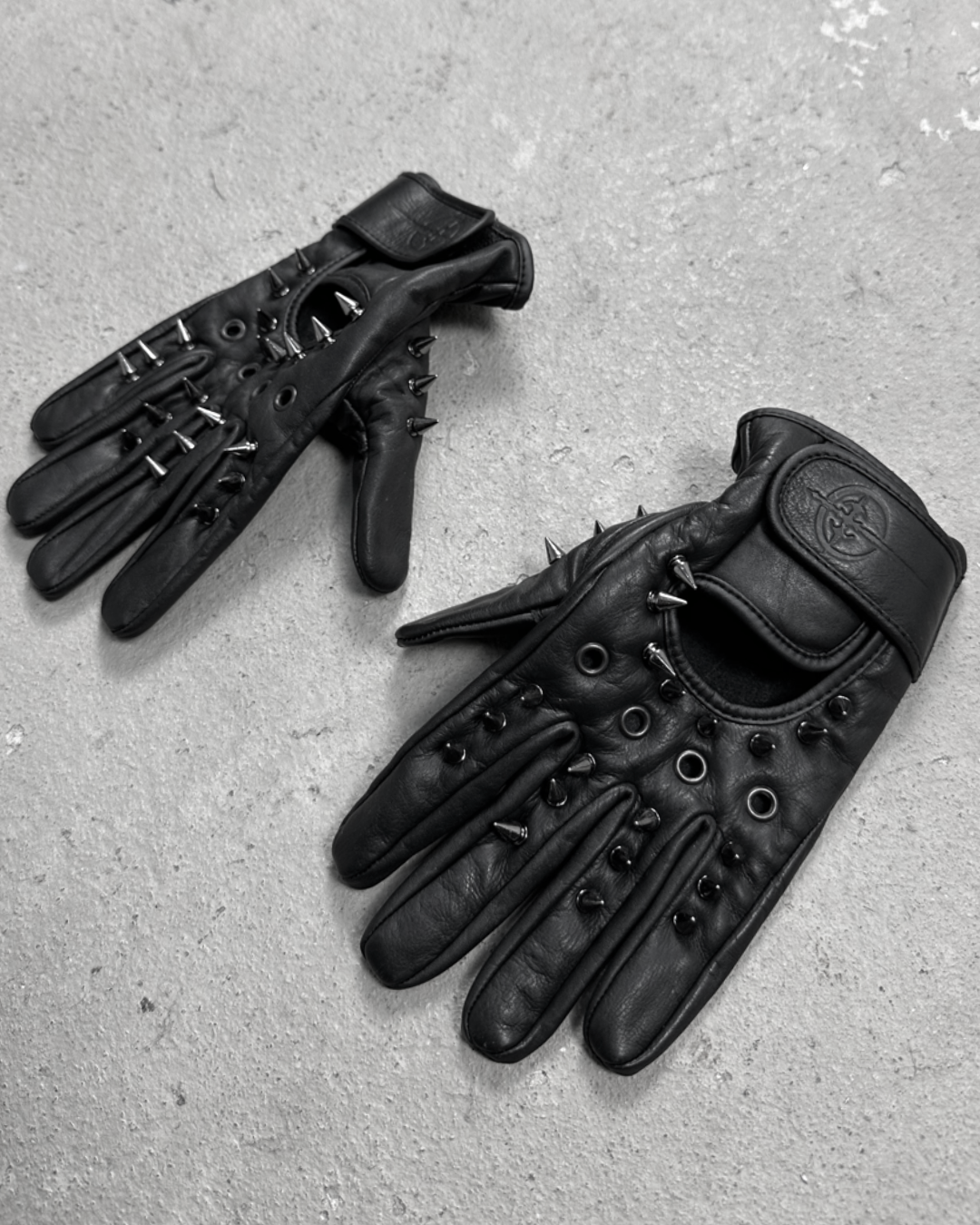 spiked OVERDXSE CORE GLOVES BUNDLE all sizes