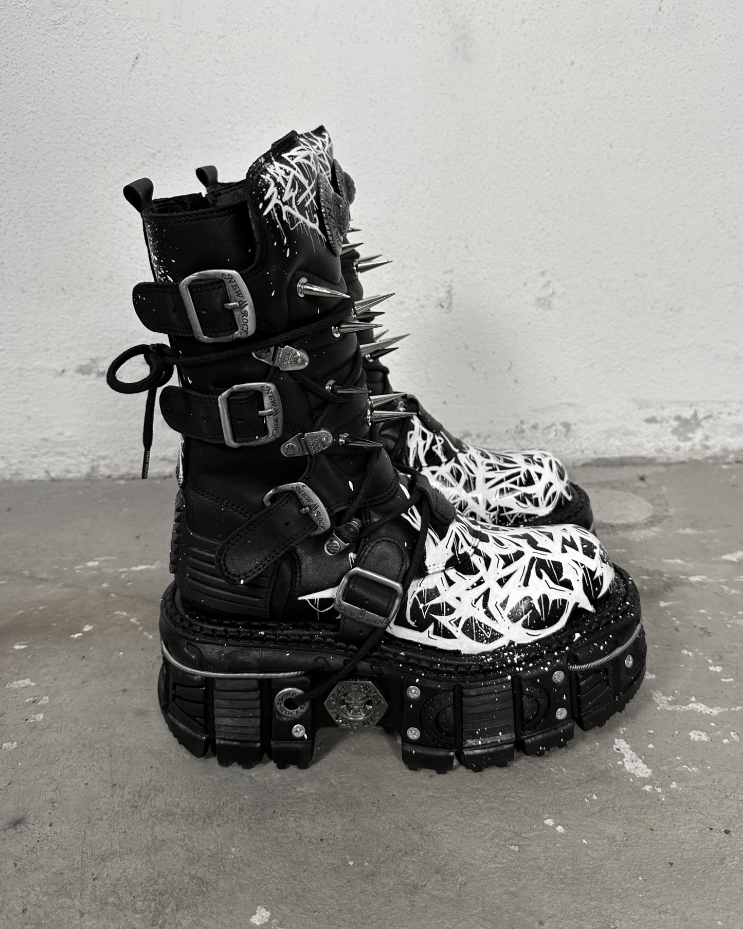 1of1 OVERDXSE / NEW ROCK SPIKE STOMPERS BOOTS size EU40
