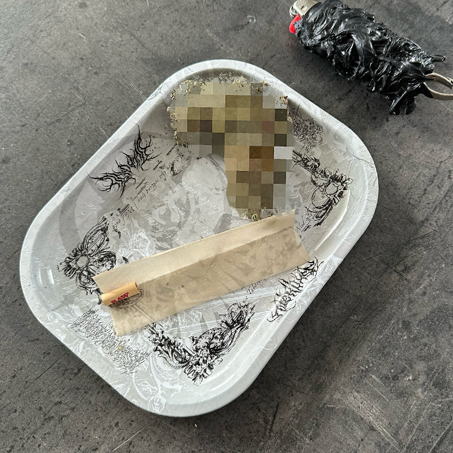 Limited OVERDXSE ROLLING TRAY V.1