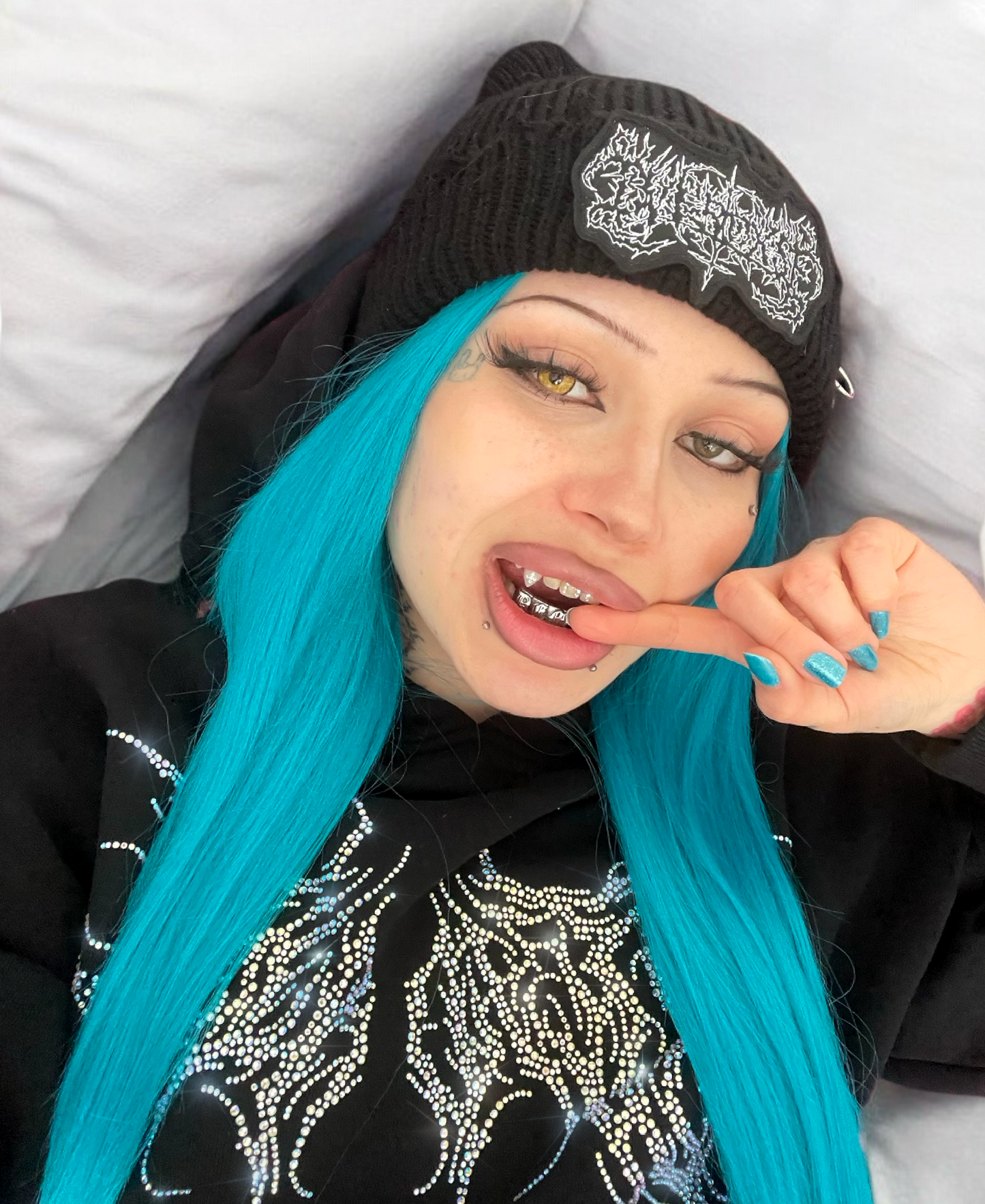 Limited OVERDXSE RHINESTONE LOGO HOODIE all sizes