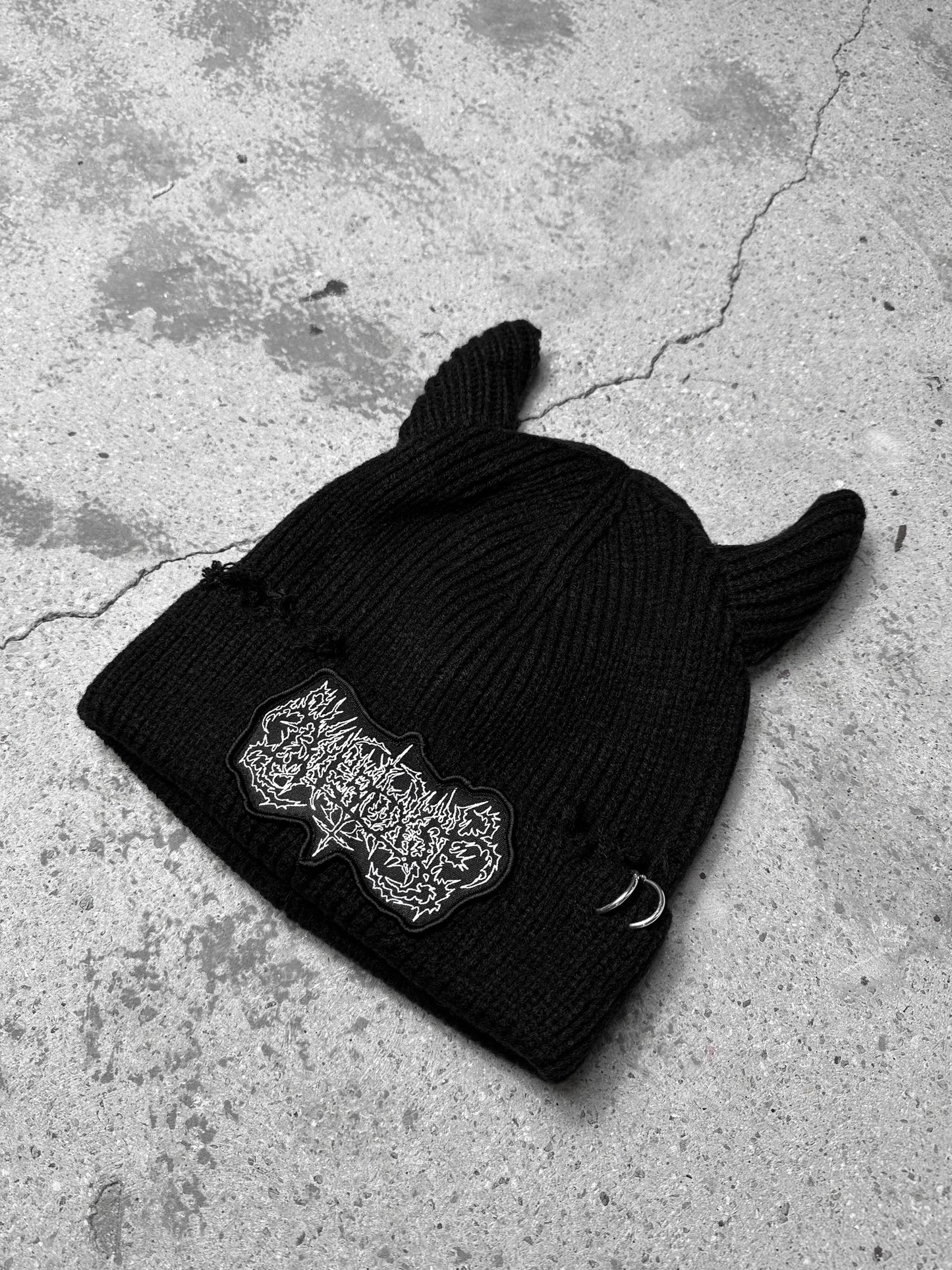 OVERDXSE HORN BEANIE unisex