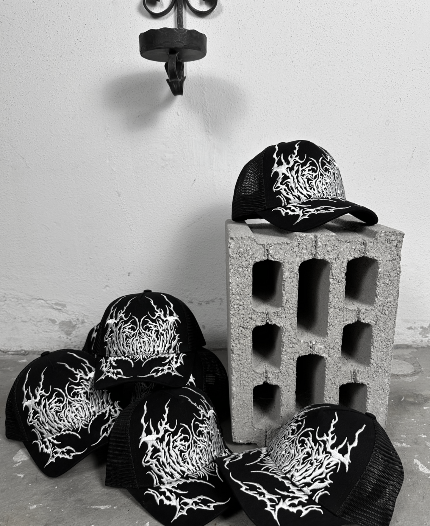 OVERDXSE „ROOTS“ TRUCKER CAP