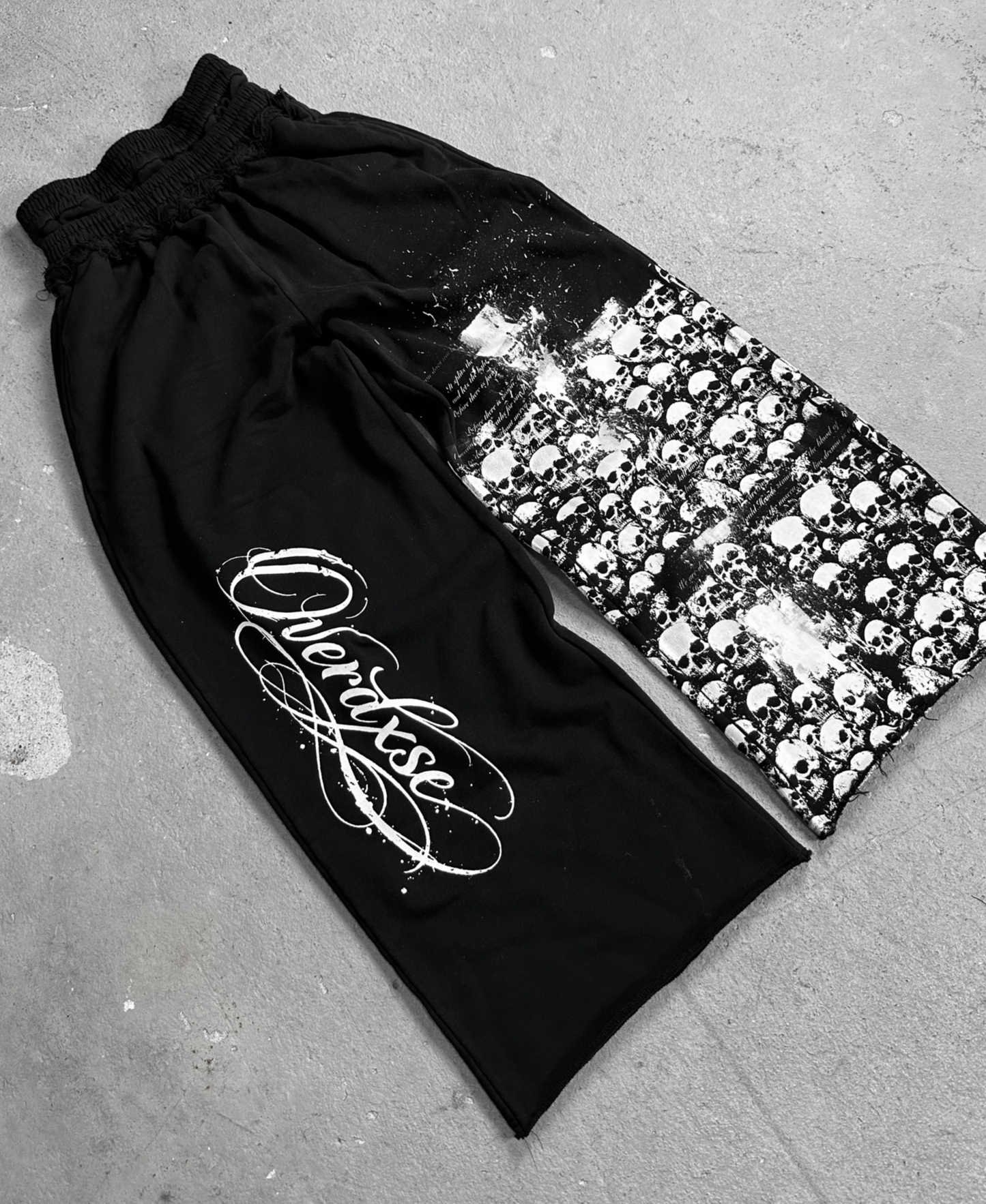 1of1 double waist OVERDXSE SKULL SWEATPANTS size S