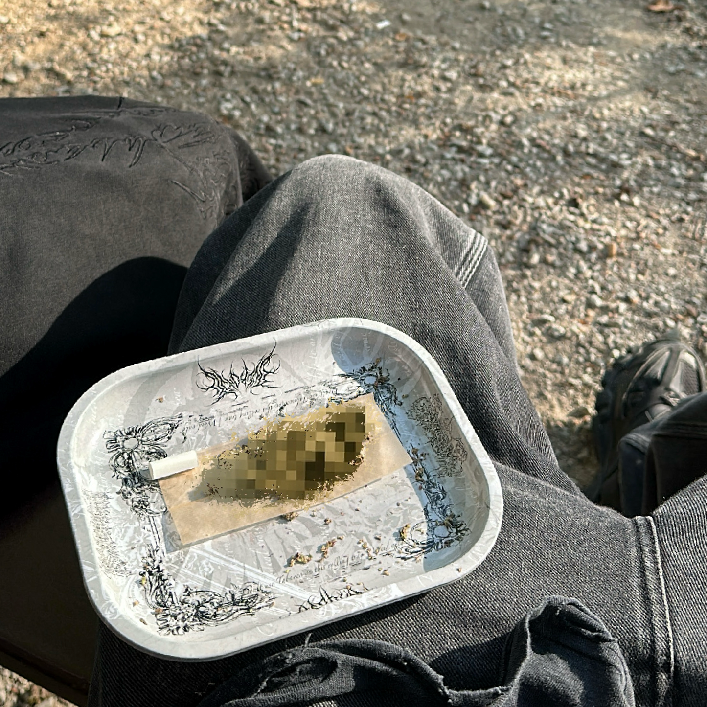 Limited OVERDXSE ROLLING TRAY V.1