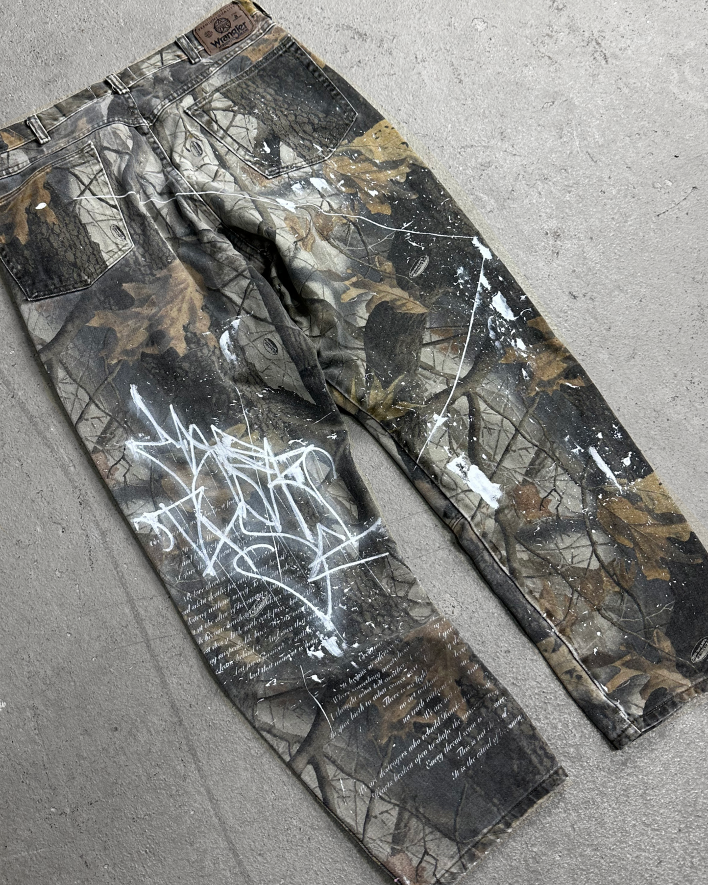 1of1 real-tree OVERDXSE CAMO DENIM size 36x32 // width:45cm length:105cm