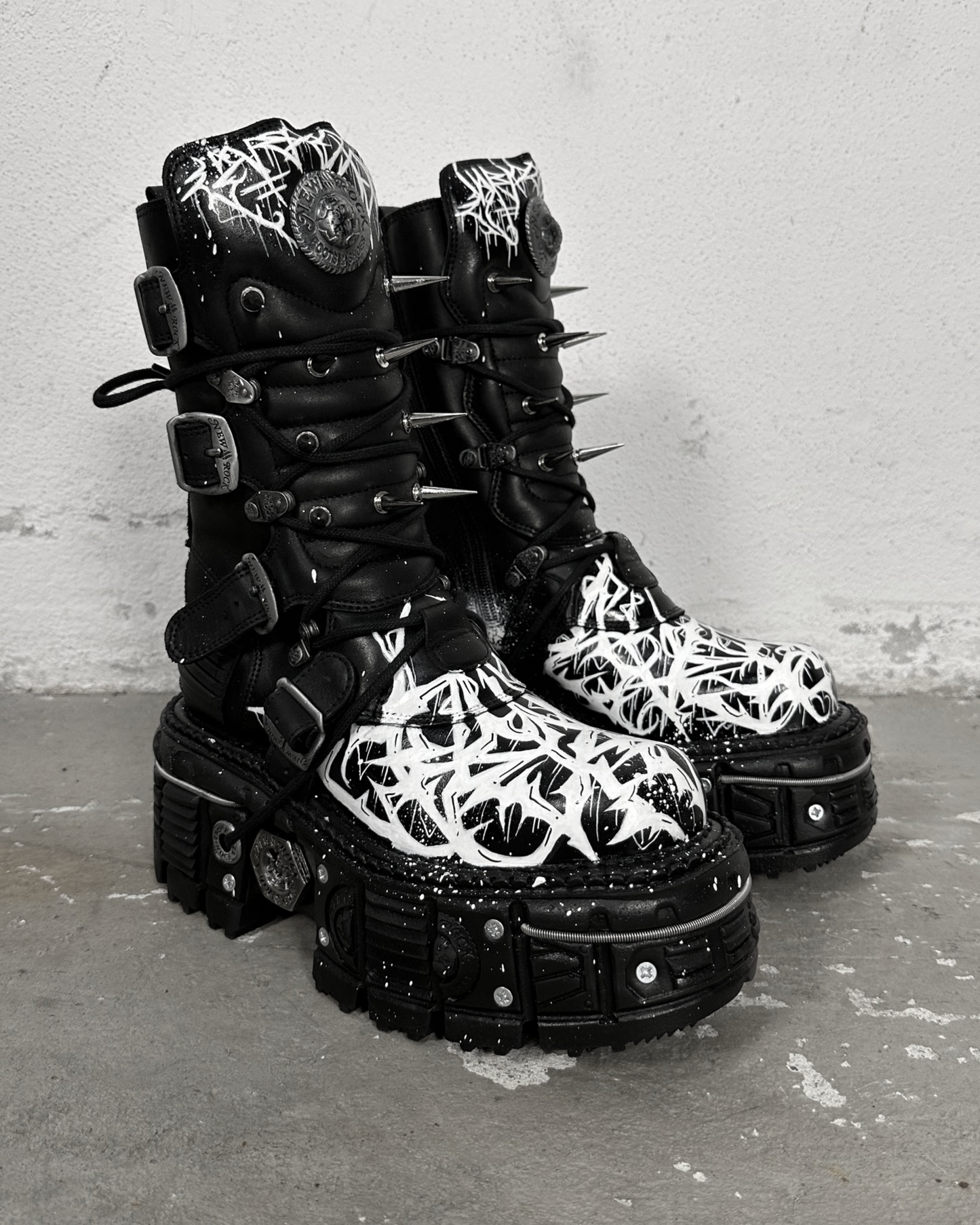 1of1 OVERDXSE / NEW ROCK SPIKE STOMPERS BOOTS size EU40