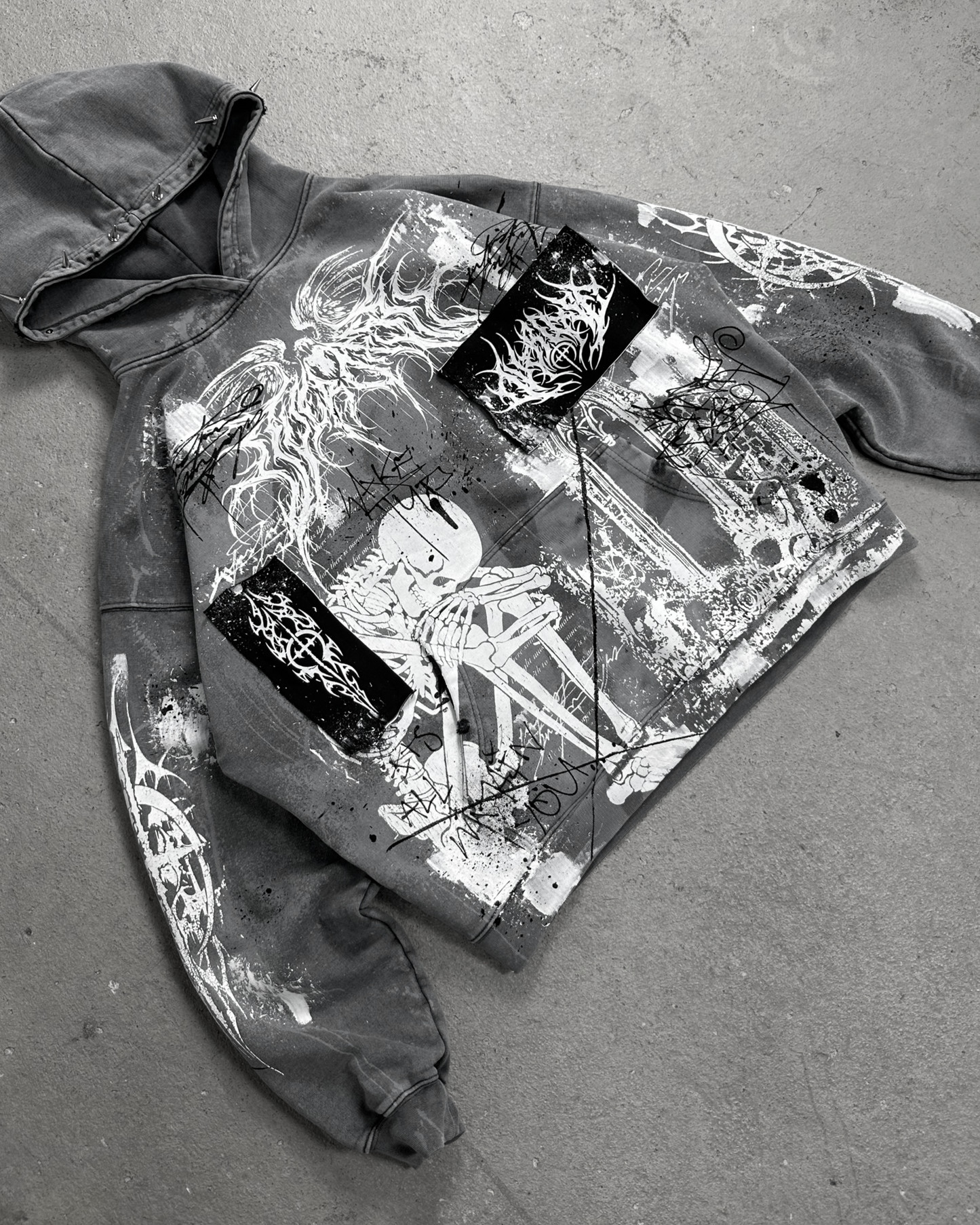 1of1 spiked / stone washed OVERDXSE HOODIE size L