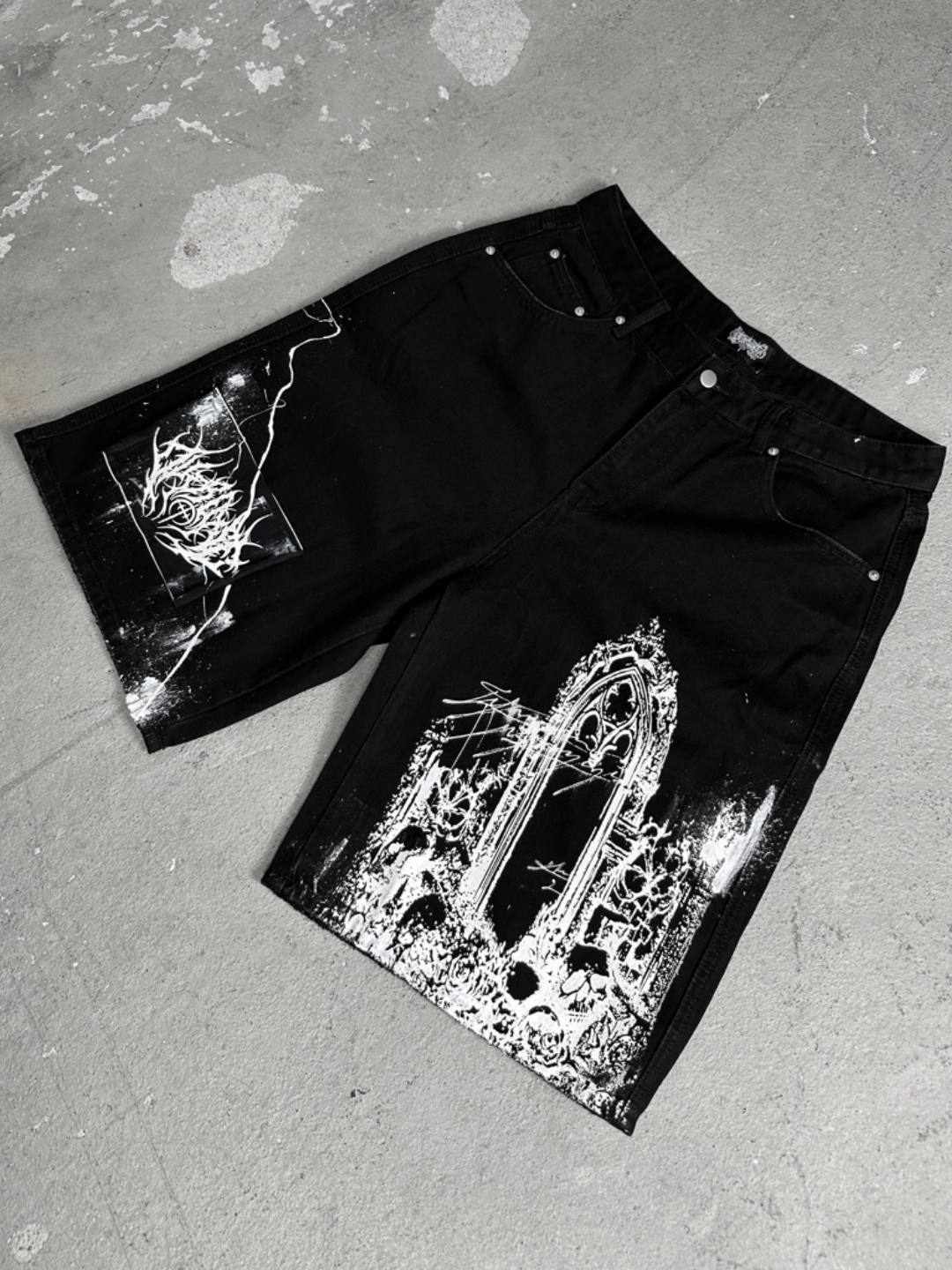 1of1 OVERDXSE JORTS size XL