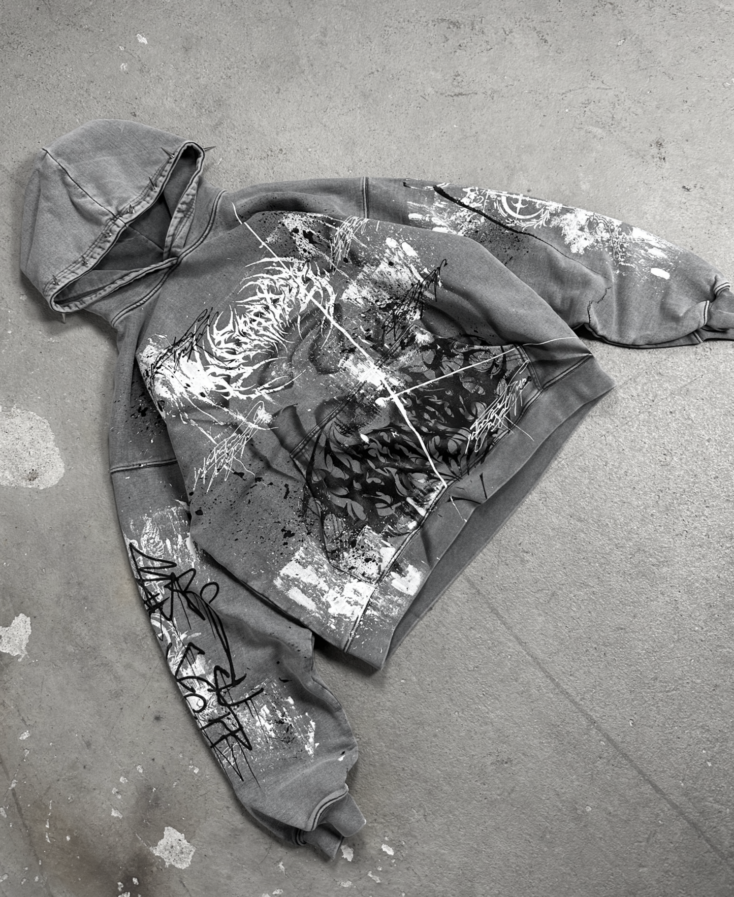 1of1 stone washed spiked OVERDXSE HOODIE size L